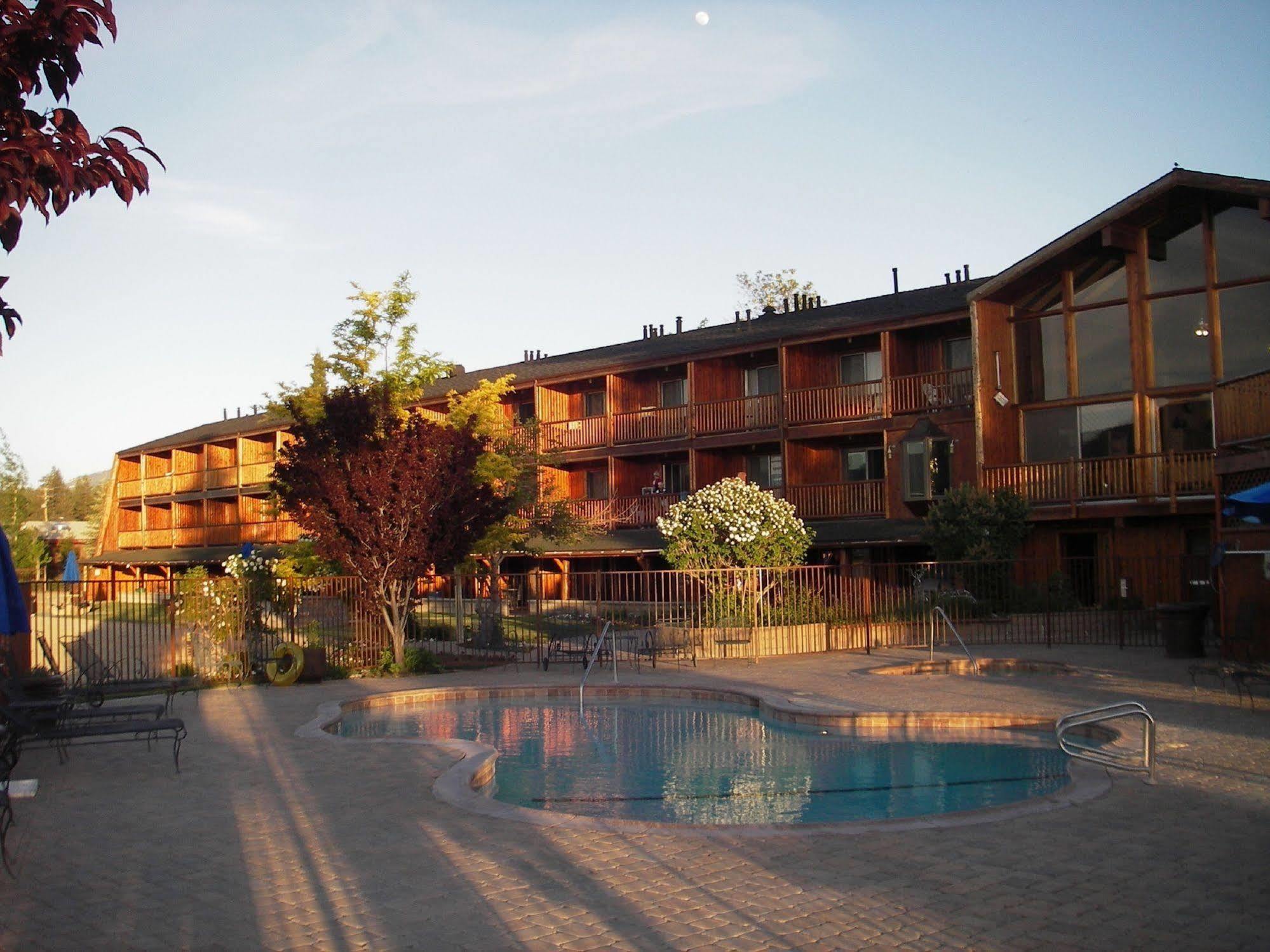 Hotel Marina Riviera Big Bear Lake Exterior photo